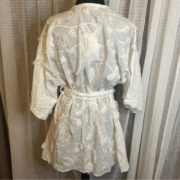 Diarrablu White Embroidered Swim Coverup - Picture 10 of 10